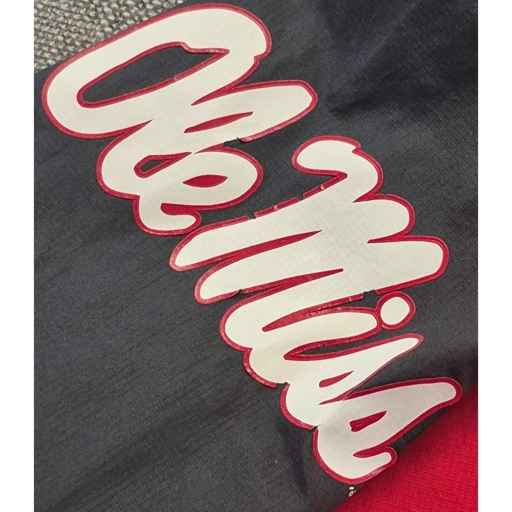 Ole Miss Rebels Nike red 1/4 zip sideline jacket short sleeves LG team logo HYDR